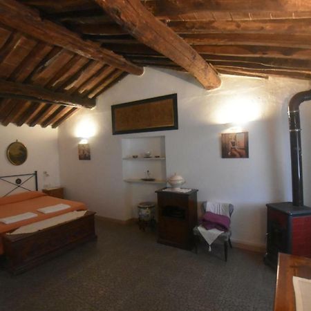 Agriturismo Locanda Del Papa La Spezia Exterior foto
